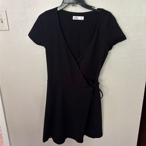 Hollister Black Short-Sleeve Wrap Dress